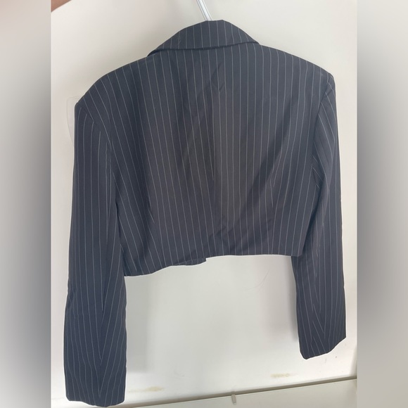 NWT Cropped Blazer - Picture 2 of 2